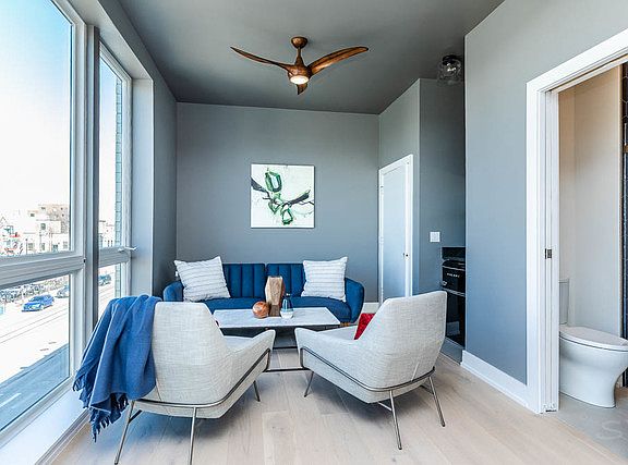 5th image of 1533 W Superior St Penthouse S
