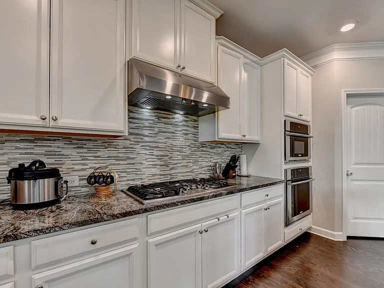 6035 Ashborough Park — Photo 56