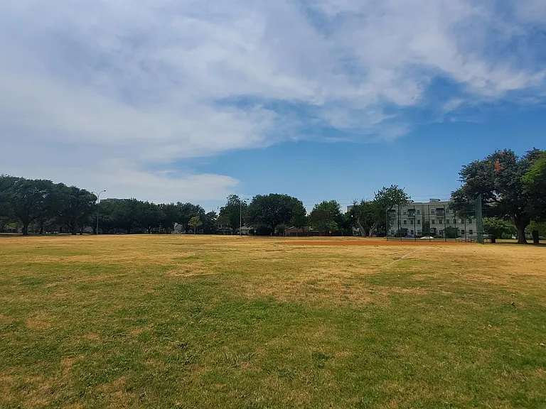 Huge greenspace at Exall Park