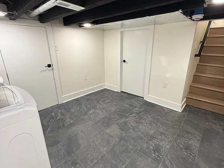 153 W Palmer St — Photo 12