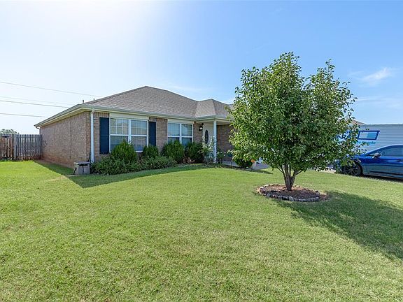 2nd image of 2508 Canyon Creek Dr