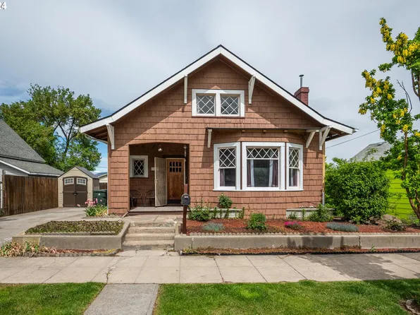 1015 E 8th St, The Dalles, OR 97058