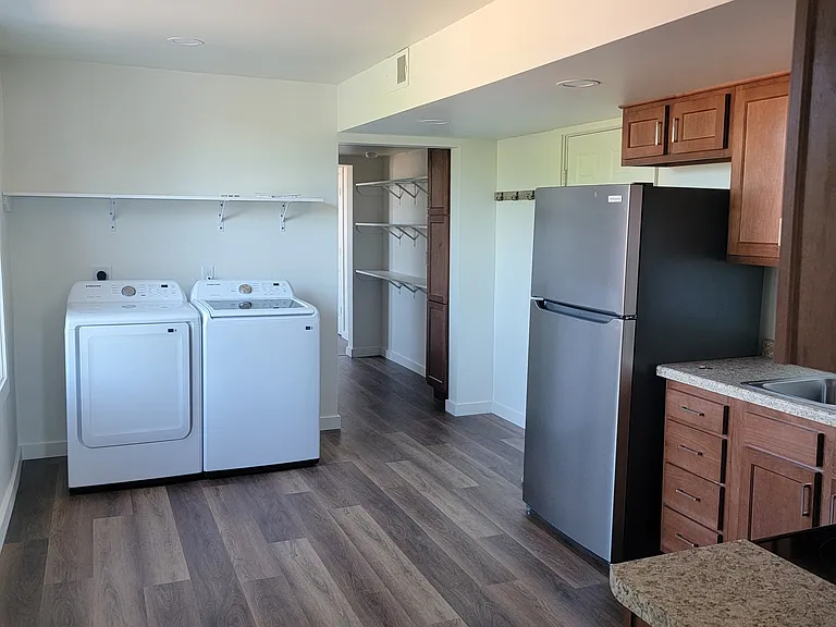 800 Quincy St #2 — Photo 2