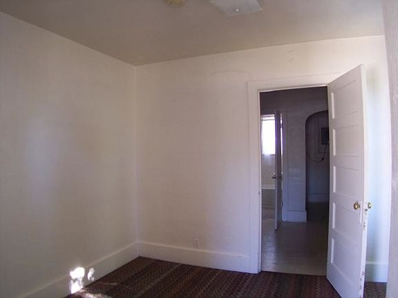 4th image of 528 E Park St
