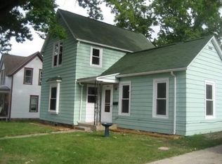 616 5th Ave, Baraboo, WI 53913