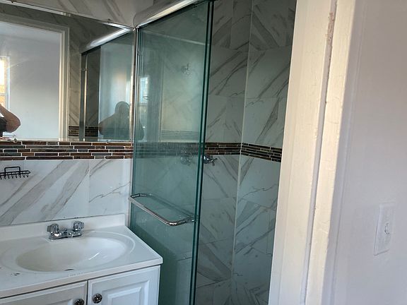5th image of 14102 Jewel Ave Floor 2