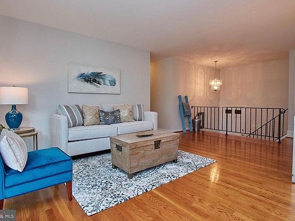3rd image of 8302 Carnegie Dr