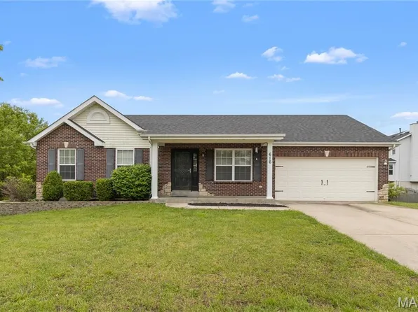 616 Stone Bend Trl, Wentzville, MO 63385