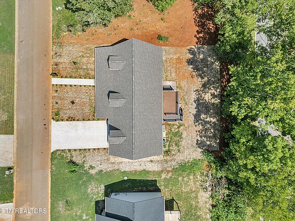 3rd image of 1283 Lori Ellen Ct