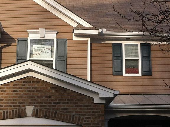 2nd image of 149 Ellis Dr NE