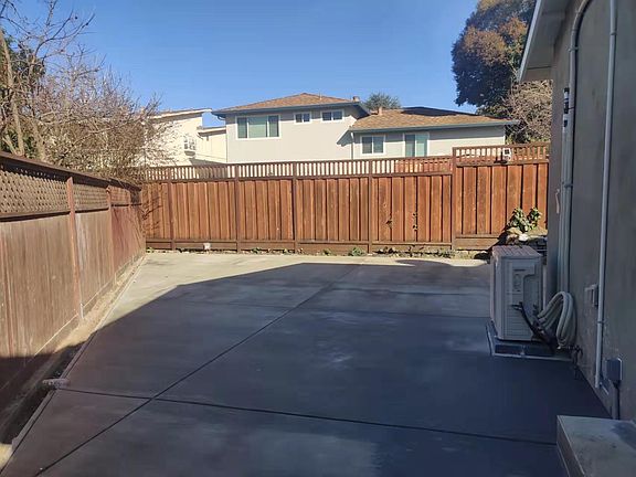4th image of 3588A Clifford Ct