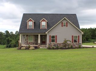 225 Hilltop Rd, Roopville, GA 30170