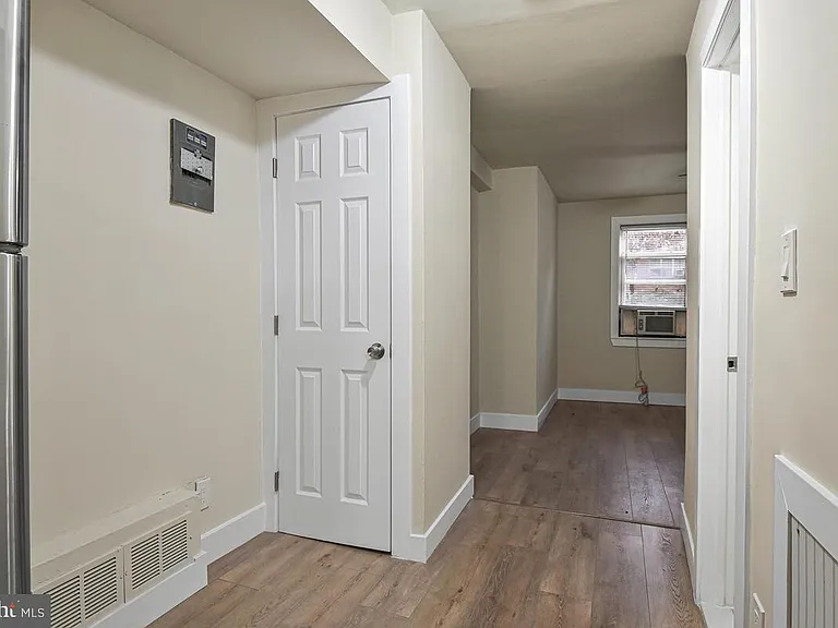 3427 B St SE #1 — Photo 9