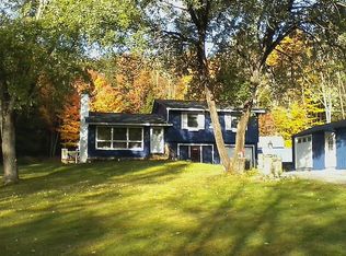 733 Chester Rd, Springfield, VT 05156