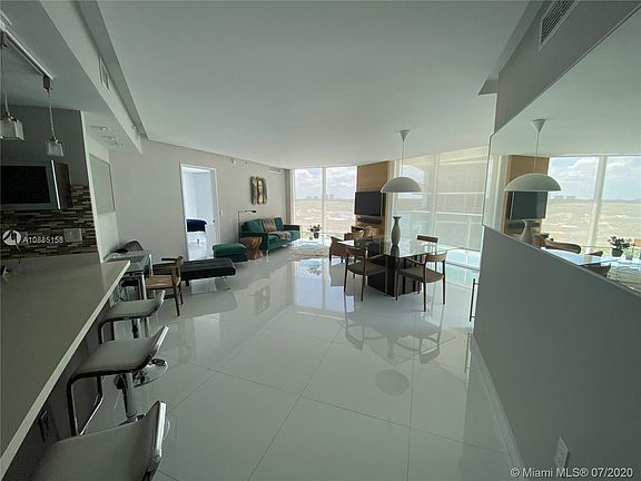 3rd image of 250 Sunny Isles Blvd #31004