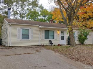 2558 Flintridge St, Orion, MI 48359