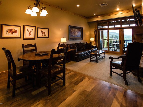 2nd image of 122 Hastings Dr #303