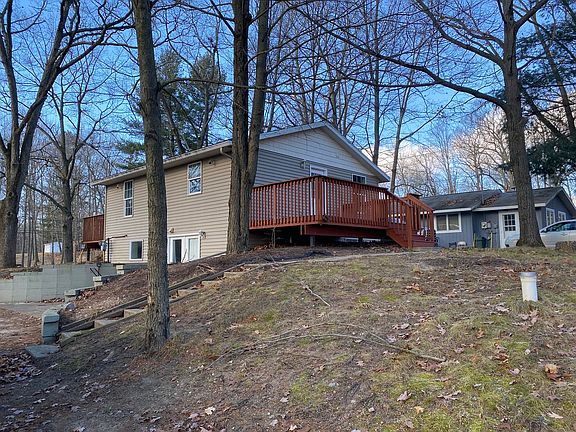 2nd image of 11518 Elm Dr