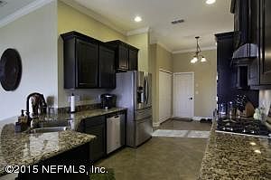 5th image of 524 Howland Dr