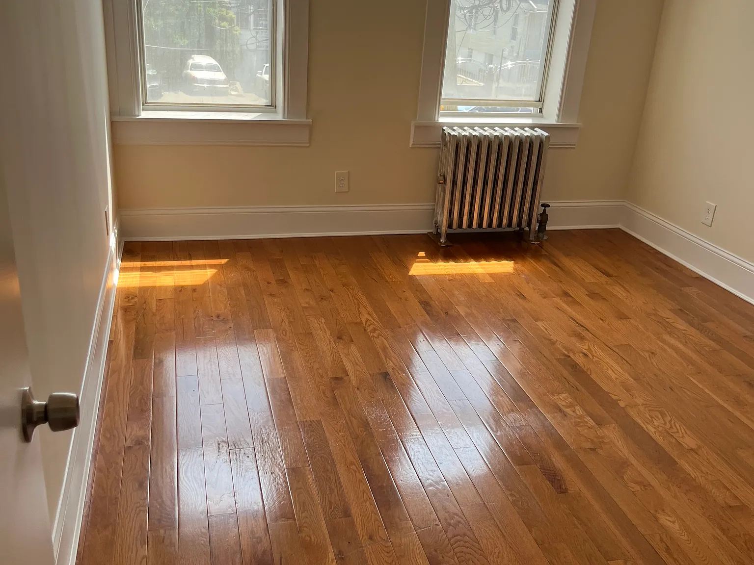 1465 Hammersley Ave — Photo 3
