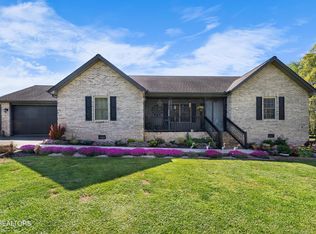 2836 Ryan Rd, Crossville, TN 38571