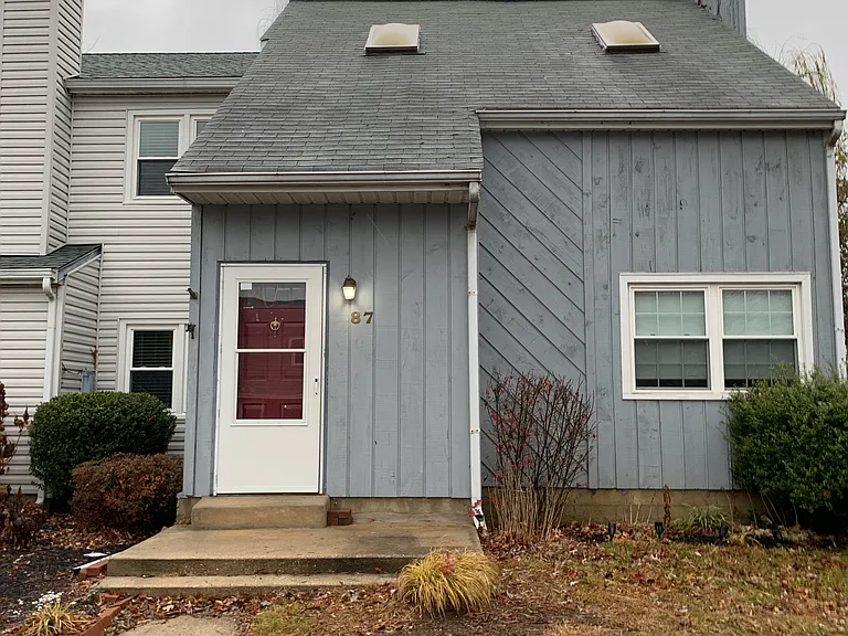 87 Valley Cir — Photo 8