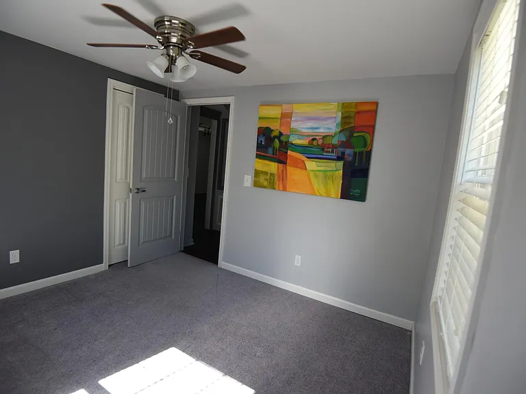 1207 Keller Ave — Photo 5