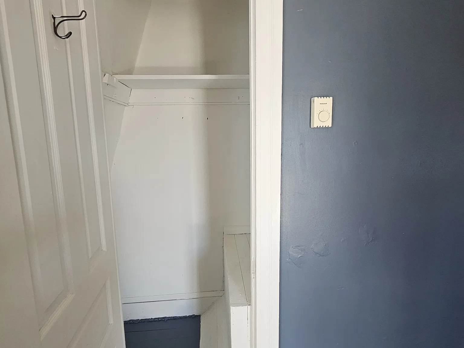 1 bed, 800 sqft, $995 — Photo 3