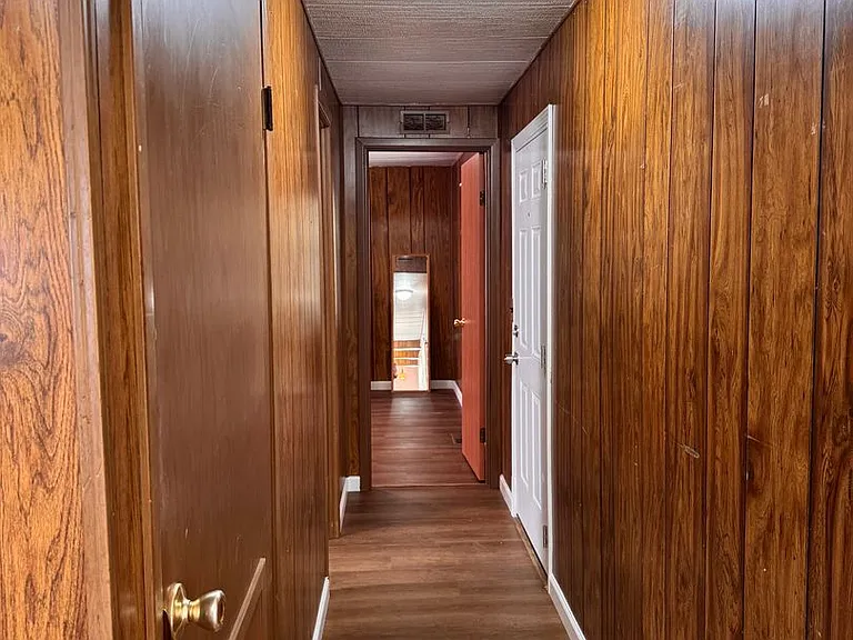 3685 Shady Knoll Dr — Photo 9