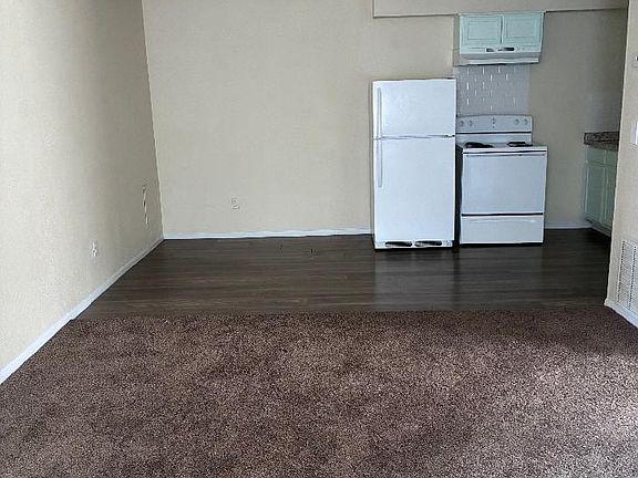 2nd image of 3300 SW 28th St APT 109