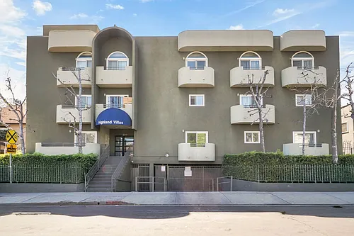 Highland Villa Apartments Photo 1