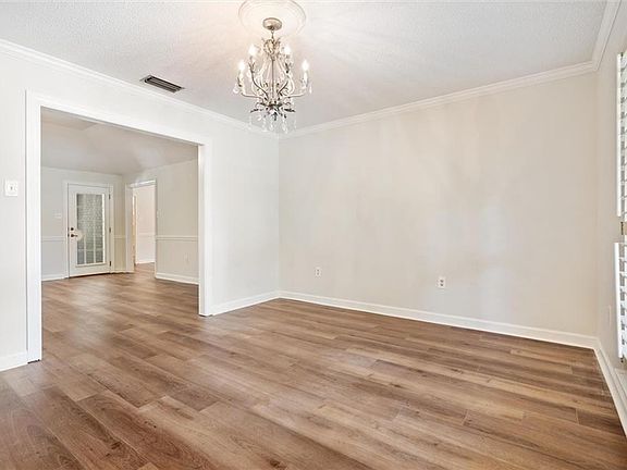 4th image of 1267 Savannah Dr