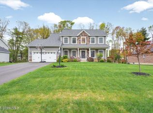 4007 Lexington Dr, Schenectady, NY 12303