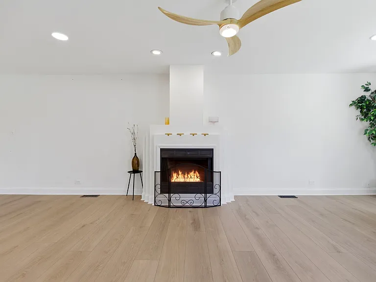 1030 Westmore Meyers Rd — Photo 15
