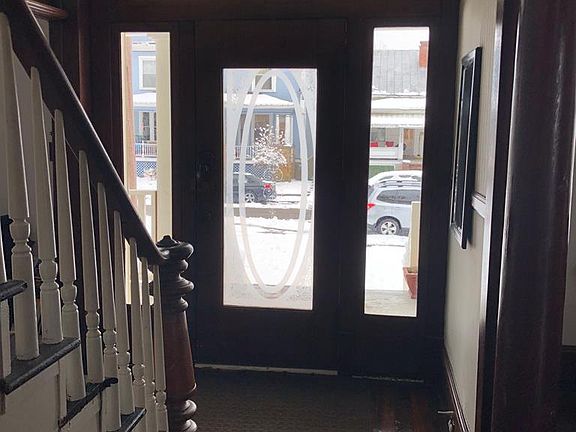 4th image of 331 Clark St