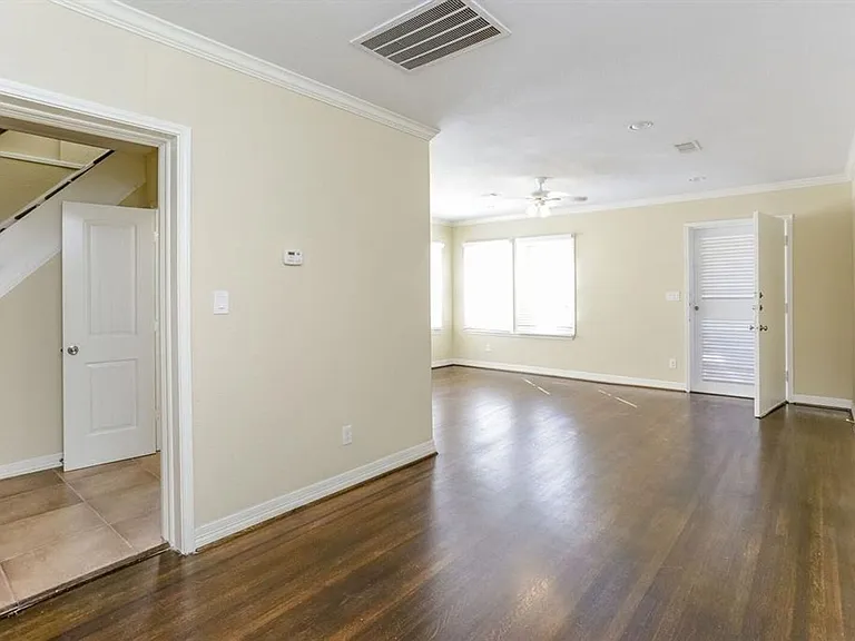 612 W Alabama St — Photo 19