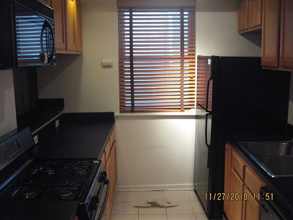4th image of 6920 S South Shore Dr APT 2C