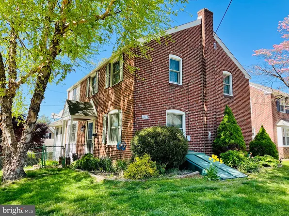 1617 Lynnewood Dr, Havertown, PA 19083