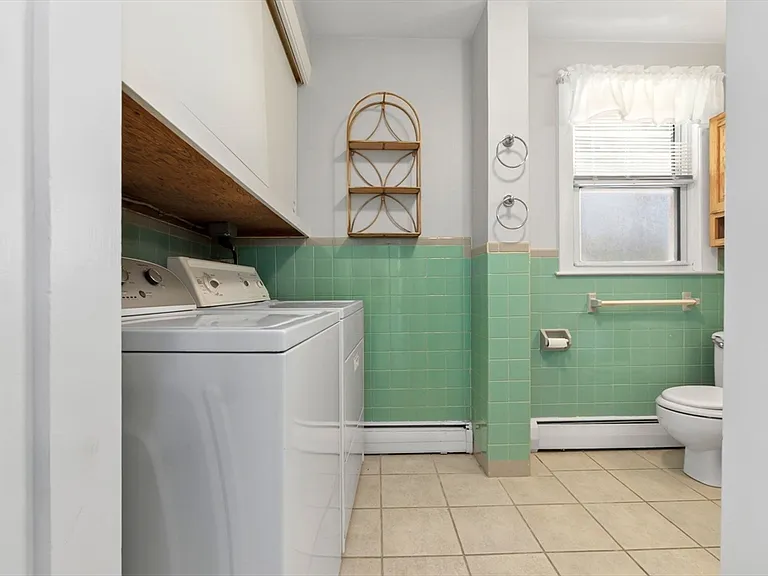 4 Horton St #2 — Photo 10