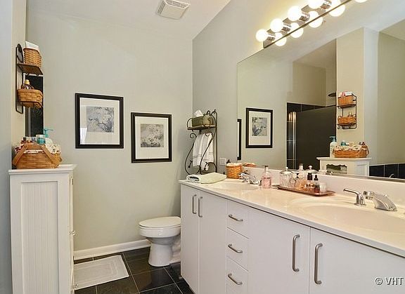 5th image of 1236 Chicago Ave APT 311