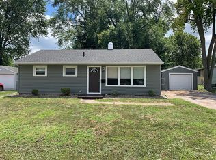 807 E Locust St, Bloomington, IL 61701