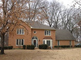 110 Willow Oak Dr, Muscle Shoals, AL 35661