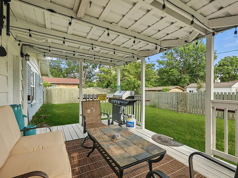 743 Greenhaven Dr — Photo 30