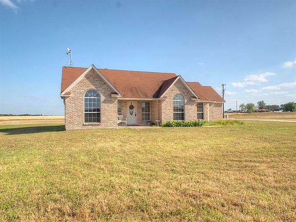 2nd image of 293 Gabriel Crossing Dr
