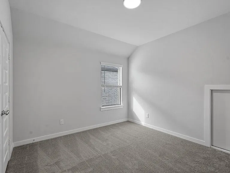 477 Rockstream Dr — Photo 9