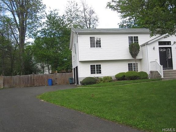 2nd image of 12 Fayva Ct