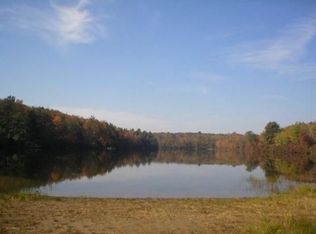 33 Swankey Rd, Averill Park, NY 12018