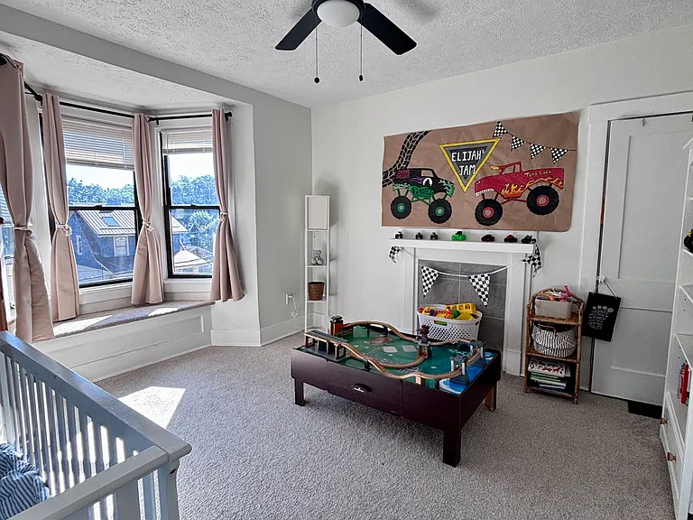 3417 Kedzie St #3417 — Photo 8