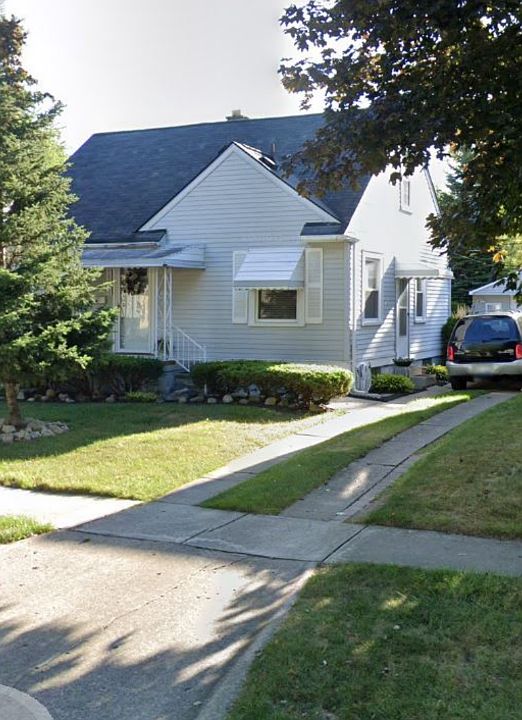 1st image of 18650 Olympia St