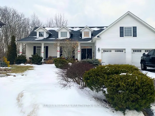 355 Drapers St, Welland, ON L3C 0A1